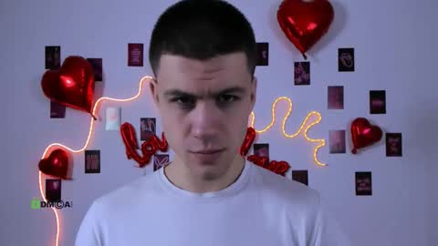 neo_raze_ online show from February 15, 7:45 pm