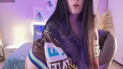 Sarah  online show from July 1, 3:48 am