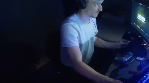 neoblack90 online show from January 17, 11:29 pm