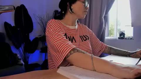 Neo Geisha online show from July 15, 10:31 am