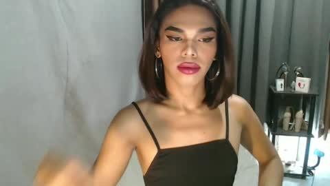 neomi online show from July 1, 6:38 pm