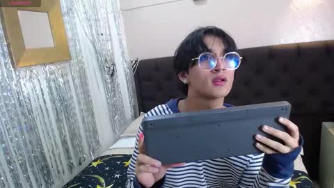 NeonAdonis online show from October 20, 12:21 pm