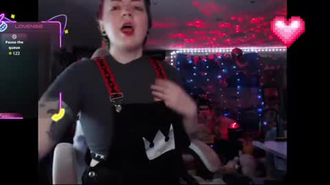 NerdySquirty online show from June 12, 4:33 am