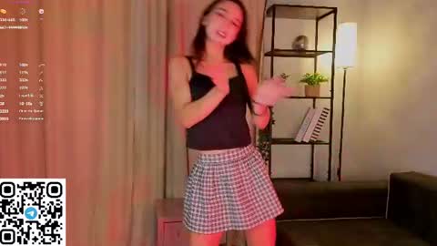 Emily online show from July 28, 3:21 pm