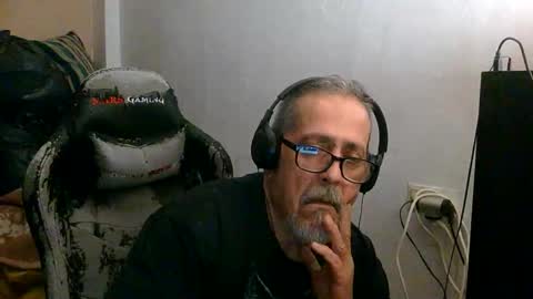 neron401 online show from May 2, 10:15 pm