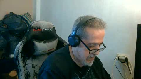neron401 online show from May 1, 4:01 pm