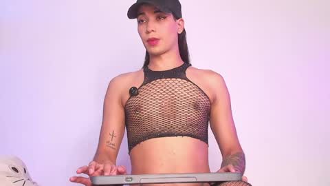 Aleja online show from May 1, 9:42 pm