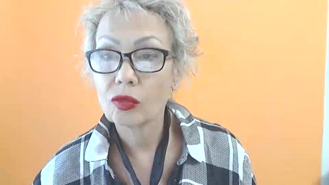 Snapshot of nessyjenixs chatting on September 28, 8:56 am NessyJenixs online show from September 28, 8:56 am