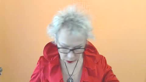 Snapshot of nessyjenixs chatting on October 18, 8:18 am NessyJenixs online show from October 18, 8:18 am