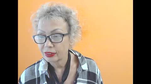 Snapshot of nessyjenixs chatting on September 25, 8:10 am NessyJenixs online show from September 25, 8:10 am