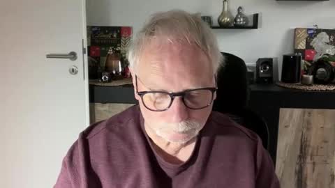 Snapshot of nettermann1968 chatting on October 24, 2:29 pm nettermann1968 online show from October 24, 2:29 pm