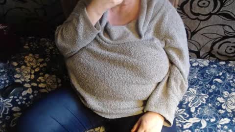 Lilly  online show from November 18, 12:08 pm