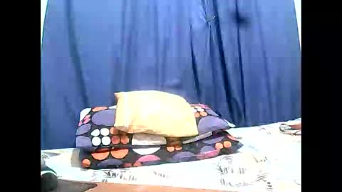 mariapaula online show from June 7, 2:06 am