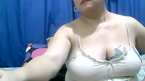 mariapaula online show from June 18, 2:28 am