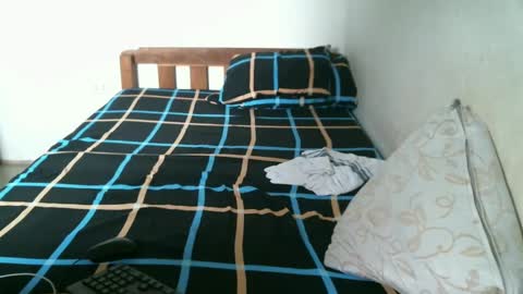 Lucy Pearl online show from February 21, 7:23 am