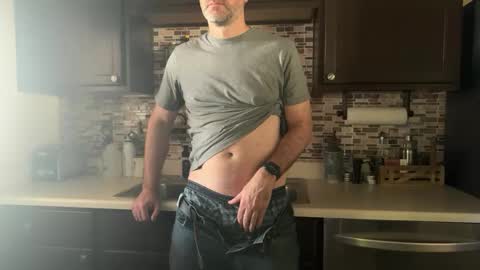 newguy_097 online show from September 20, 12:02 am