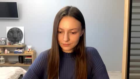 Agne online show from December 13, 7:53 pm