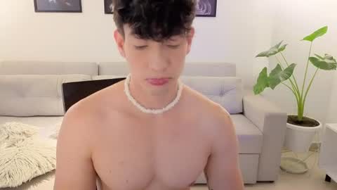   online show from July 8, 9:18 pm