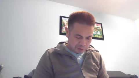 nguyen7788789 online show from December 14, 7:36 am