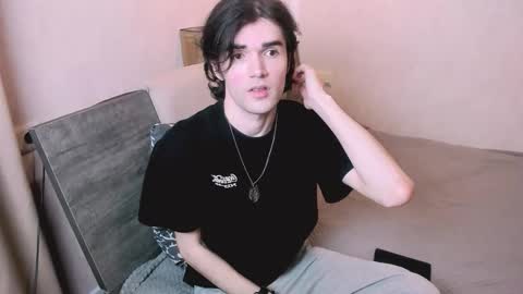 Snapshot of nic_ky chatting on October 22, 10:00 pm Nick PVT is open FanslyTwitter - Nic kycb online show from October 22, 10:00 pm