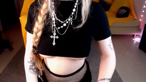 nica_kawaii online show from March 9, 5:01 am