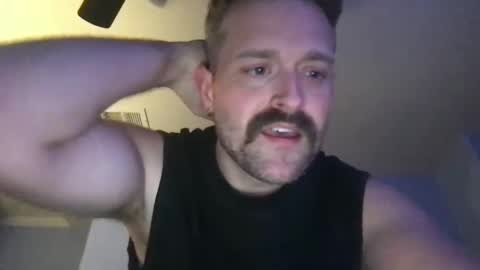 NiceButtNiceGuy online show from January 19, 7:04 am