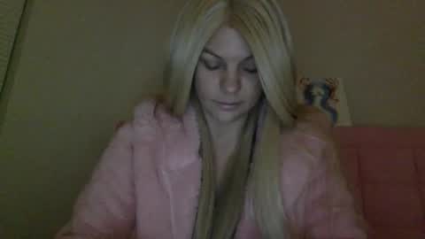 Amber online show from December 17, 12:12 pm