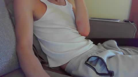 Snapshot of niceguyandrew chatting on January 22, 2:46 pm Andrew online show from January 22, 2:46 pm