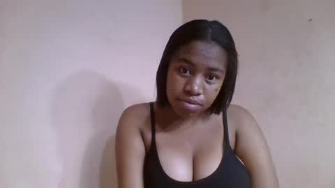 nicelly01 online show from June 14, 3:19 am