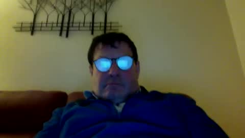 Keith999 online show from February 8, 8:42 pm
