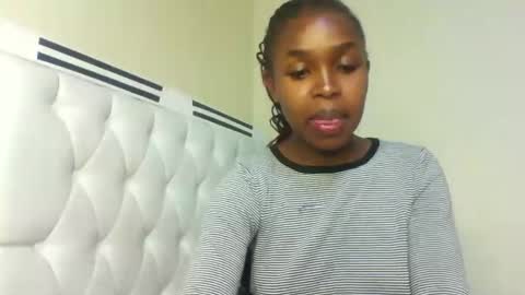 Snapshot of nicemillow chatting on December 9, 5:41 pm nicemillow online show from December 9, 5:41 pm