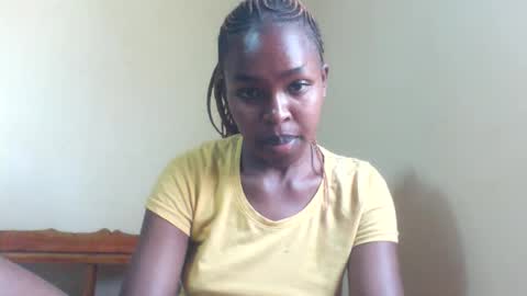 Snapshot of nicemillow chatting on February 28, 11:25 am nicemillow online show from February 28, 11:25 am
