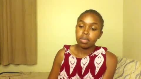 Snapshot of nicemillow chatting on December 10, 10:26 pm nicemillow online show from December 10, 10:26 pm