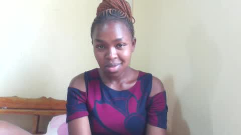 Snapshot of nicemillow chatting on March 8, 11:48 am nicemillow online show from March 8, 11:48 am
