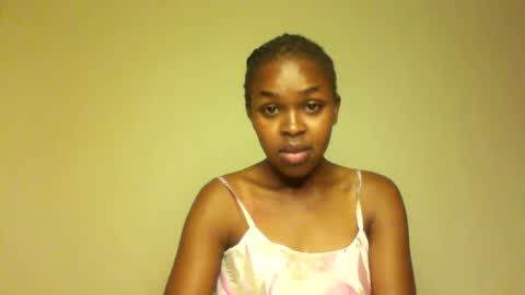 Snapshot of nicemillow chatting on December 13, 8:14 pm nicemillow online show from December 13, 8:14 pm