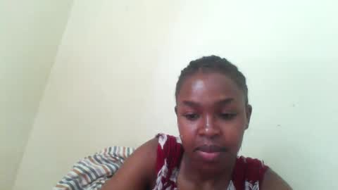Snapshot of nicemillow chatting on December 8, 7:58 am nicemillow online show from December 8, 7:58 am