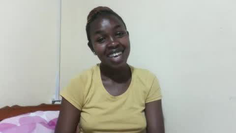 Snapshot of nicemillow chatting on March 5, 4:24 pm nicemillow online show from March 5, 4:24 pm