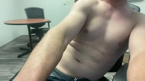 nick705068 online show from July 27, 1:08 pm