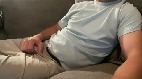 nick705068 online show from June 26, 2:39 am
