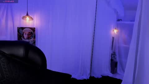 nick fenix online show from June 21, 2:07 am