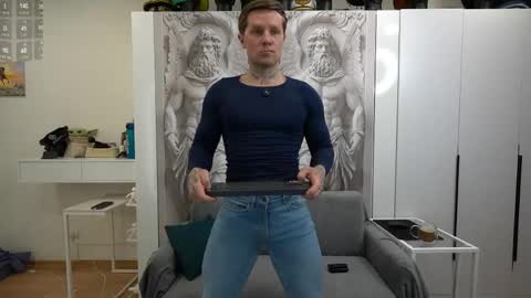nick_howlenxx online show from May 7, 4:46 pm