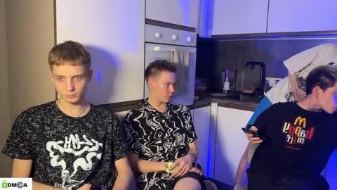 nick_kule online show from November 20, 8:17 pm