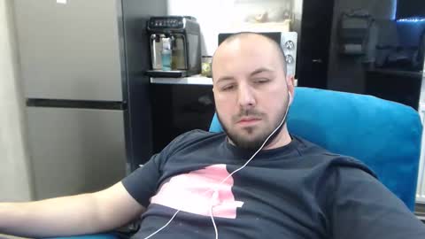 Julian online show from March 17, 11:10 pm