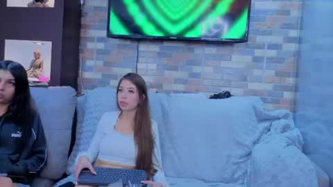 nicky_as online show from June 22, 5:59 am