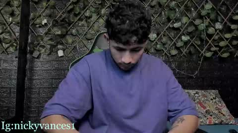 nicky online show from October 19, 9:30 pm