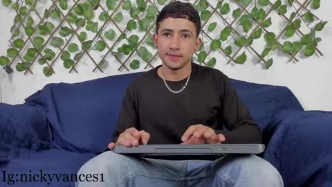 nicky online show from January 25, 7:18 pm