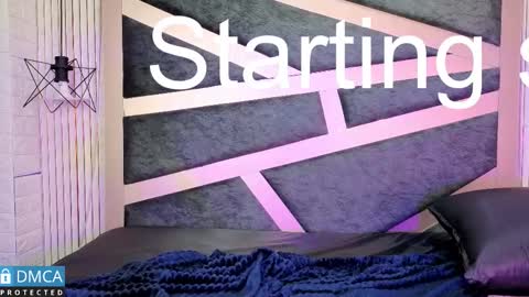 nickytta_ online show from February 6, 7:12 am