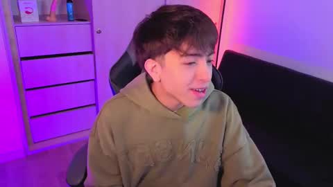 Nicolas online show from September 26, 10:07 pm