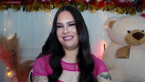 nicol_ricci_ online show from December 4, 2:05 pm