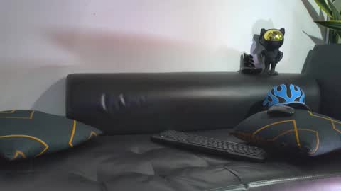 Nicolas online show from November 19, 10:08 pm